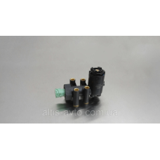 Кран уровня пола Renault M, S, Midlum, Premium, Kerax, Magnum, Magnum E–Tech, IVECO ➤ 4410500130