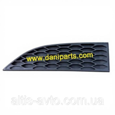 Вставка в спойлер бампера R Mercedes Actros 9438851322
